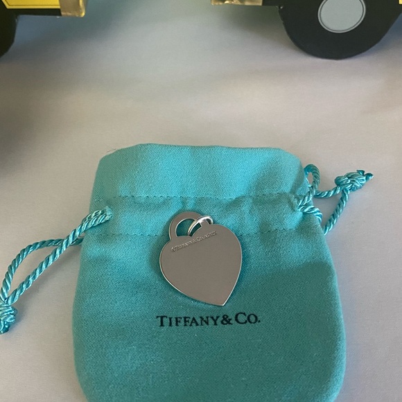 Tiffany & Co. Etched Heart Tag - Picture 5 of 6